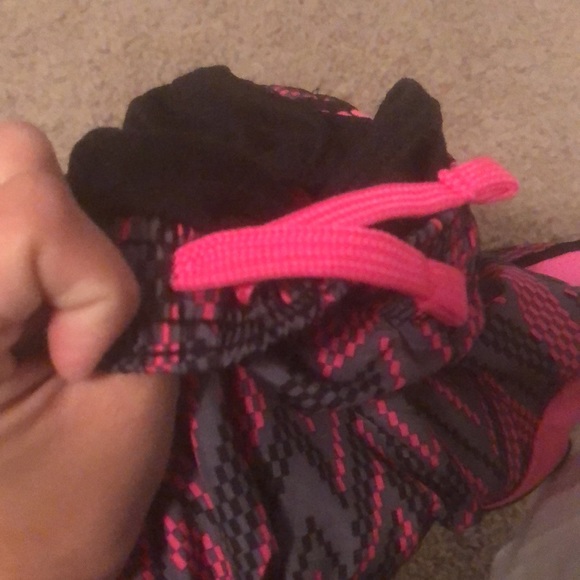 Shorts - Picture 4 of 4